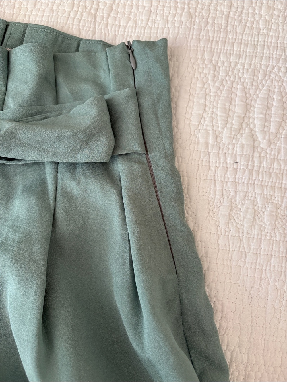High-Waist Sage Tie-Belt Women’s Shorts - Picture 3 of 4
